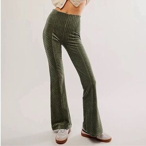 Free People Slim Pull-On Velvet Flare Pants. Worn once. Size Large